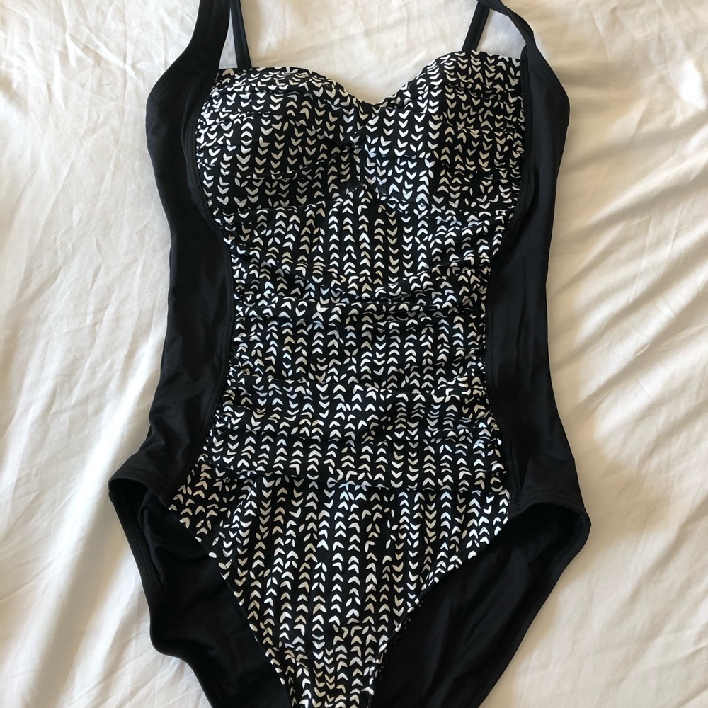 La Blanca one piece bathing suit